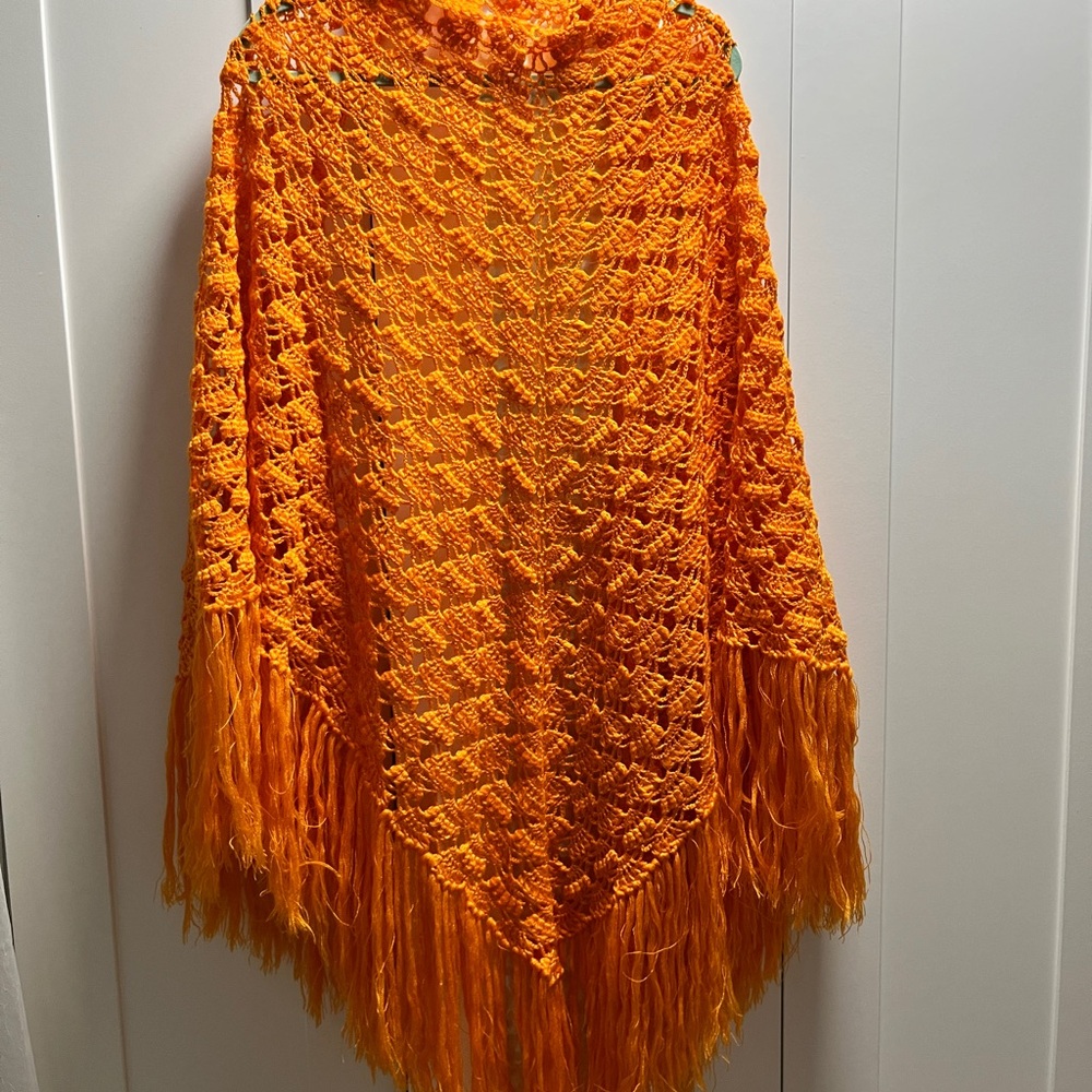 Handmade shawl - Picture 2 of 6